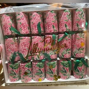 New in box Lilly Pulitzer poppers